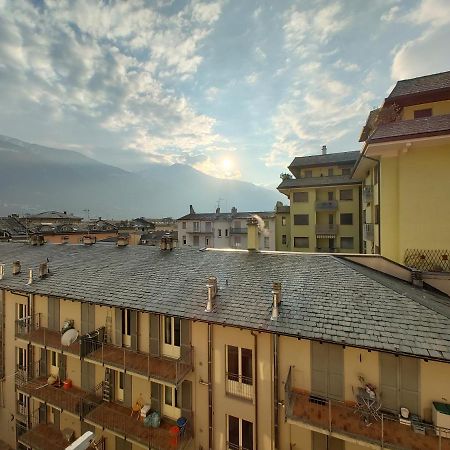La Casa Del Birraio Appartement Sondrio Buitenkant foto
